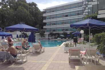 Hotel Belair Beach