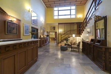 هتل Delphi Palace