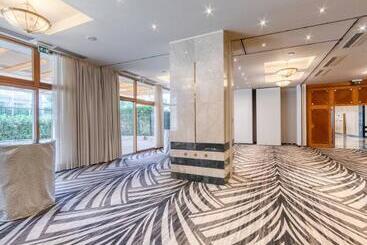 هتل Divani Apollon Palace & Thalasso