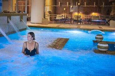 هتل Divani Apollon Palace & Thalasso