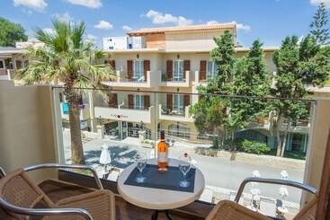 Hotel Kalyves Beach