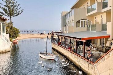 Hotel Kalyves Beach