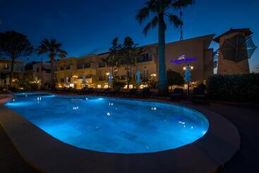 Hotel Kalyves Beach