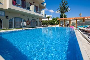 Hotel Kalyves Beach
