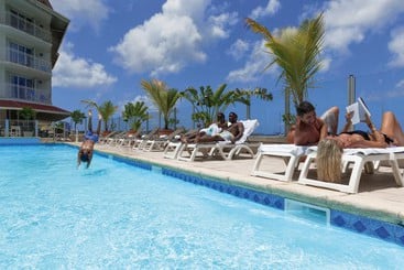 هتل Le Beach - Adults Only
