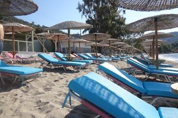 هتل New Aegli Resort
