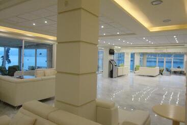 هتل New Aegli Resort