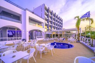 酒店 Oceanis Park