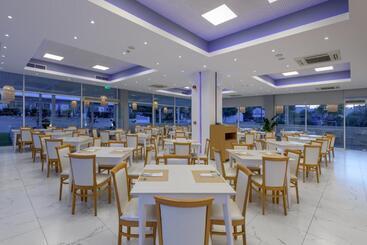 酒店 Oceanis Park