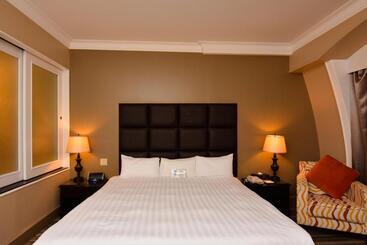 Royal Orchid Hotel Guam