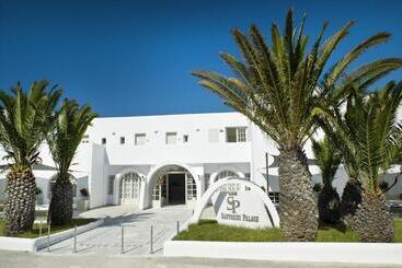 هتل Santorini Palace