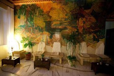 Hotel Suites Pandora