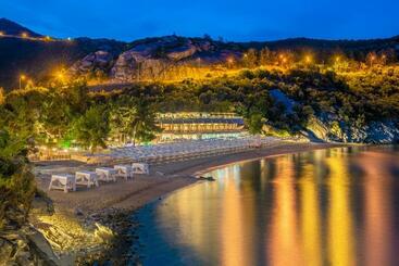 Szálloda Tosca Beach