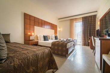 هتل Zante Park Resort & Spa, Bw Premier Collection
