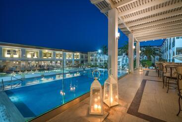 هتل Zante Park Resort & Spa, Bw Premier Collection