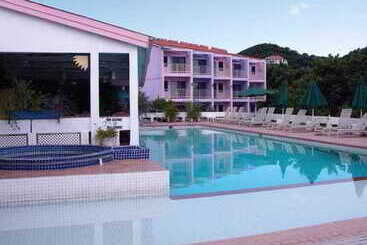 استراحتگاه Allamanda Beach