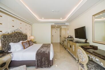 هتل Lk Emerald Beach   Sha Extra Plus