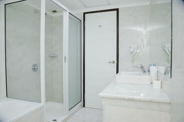 هتل Grand Inna Medan