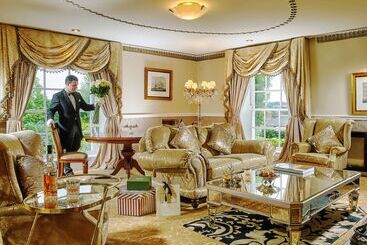 هتل Hayfield Manor