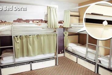هتل Kinlay Hostel Eyre Square