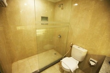 酒店 New Saphir Yogyakarta