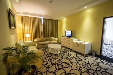 酒店 New Saphir Yogyakarta