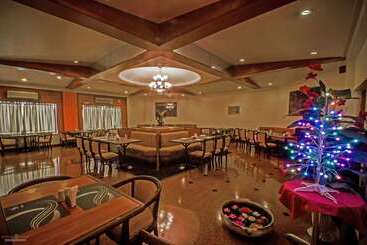 هتل Quality Inn Regency, Nashik