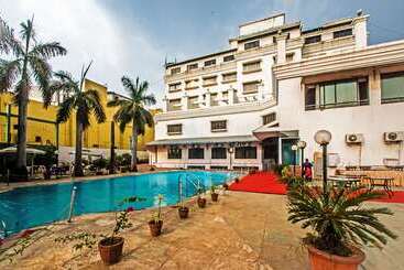 هتل Quality Inn Regency, Nashik