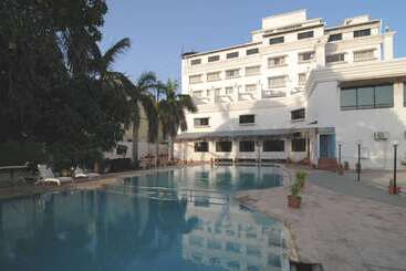 هتل Quality Inn Regency, Nashik
