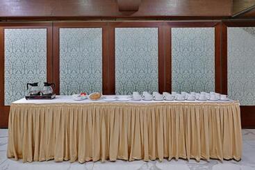 هتل Quality Inn Regency, Nashik