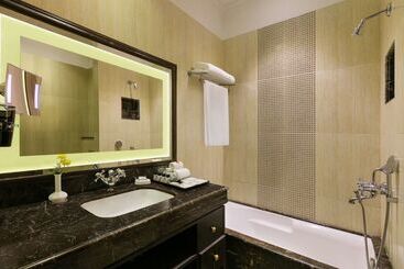 هتل Ramada Khajuraho