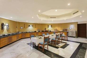 هتل Ramada Khajuraho