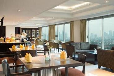 酒店 Santika Premiere Slipi Jakarta