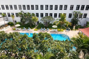 هتل Taj Connemara, Chennai