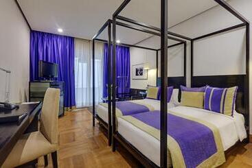 Hotel The Park Bangalore