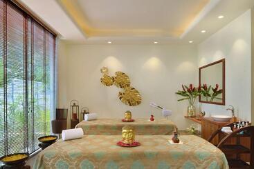 Radisson Jass Hotel, Khajuraho