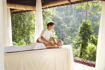 Resort Kamandalu Ubud