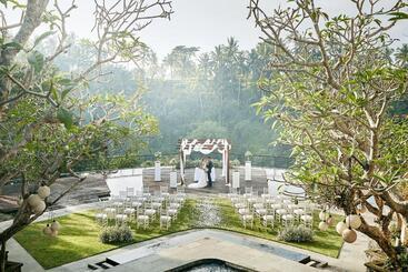 Resort Kamandalu Ubud