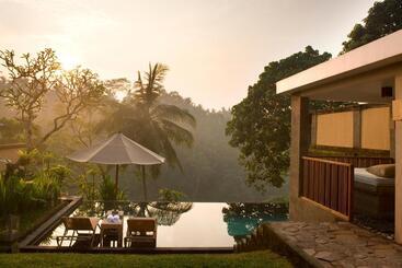 Resort Kamandalu Ubud