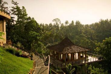 Resort Kamandalu Ubud