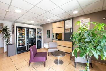 B&b Hotel Vannes Ouest Golfe Du Morbihan