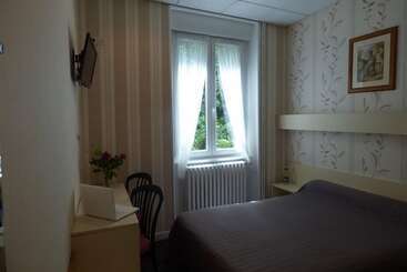 هتل Hôtel Saint Jean