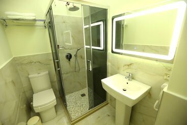 هتل Vllaznia