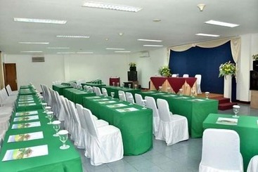 هتل Bahari Inn Tegal