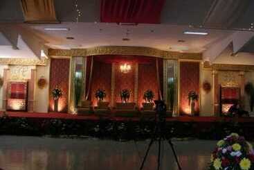 هتل Bahari Inn Tegal