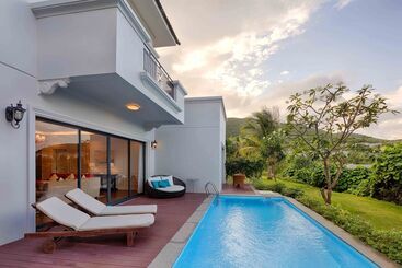 هتل Nha Trang Marriott Resort & Spa, Hon Tre Island