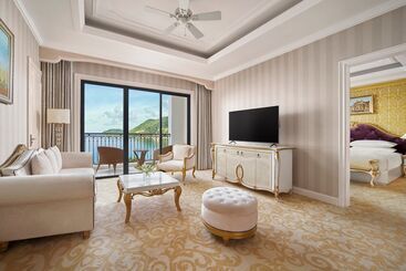 هتل Nha Trang Marriott Resort & Spa, Hon Tre Island