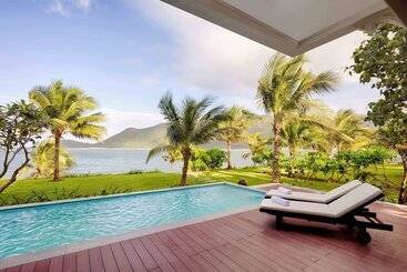 هتل Nha Trang Marriott Resort & Spa, Hon Tre Island