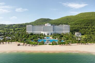 هتل Nha Trang Marriott Resort & Spa, Hon Tre Island