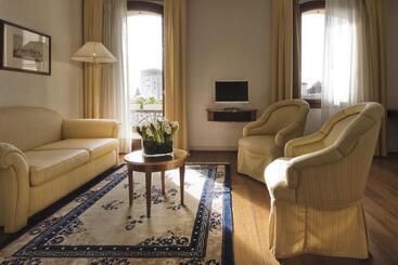هتل Albergo Al Sole